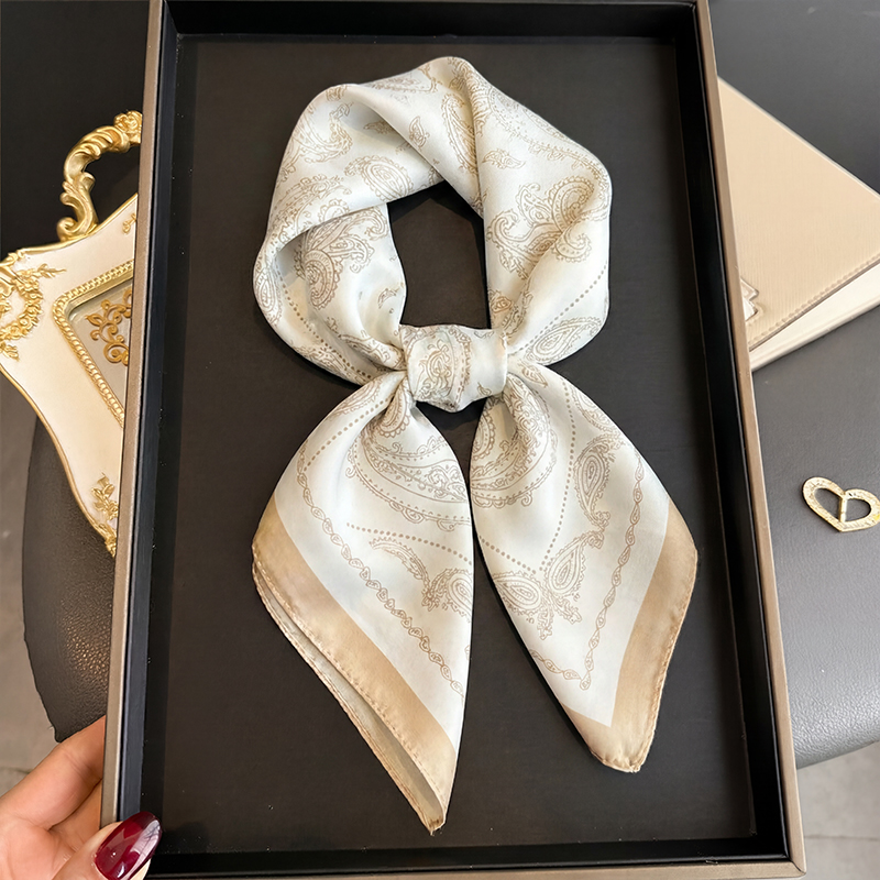 Vintage Beige Paisley Print Sq - Silk Neck Scarf ulasan dan harga