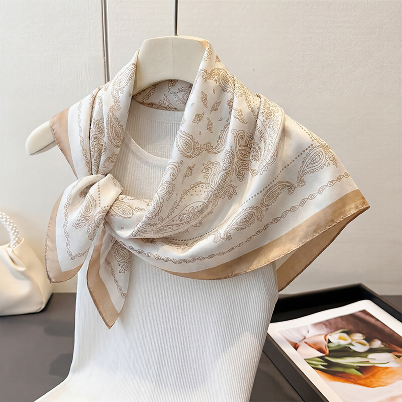 Vintage Beige Paisley Print Sq - Silk Neck Scarf ulasan dan harga